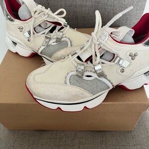 Stylish Women's Sneakers in White and Silver Christian Louboutin  Red bottom
